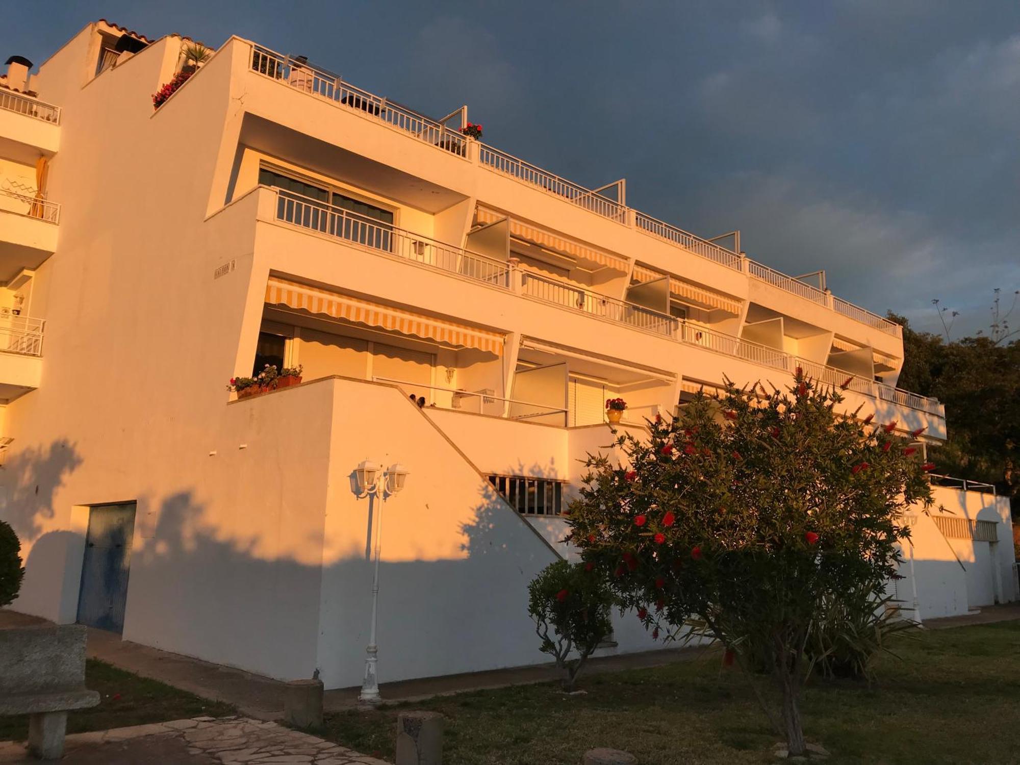 Apartamento Con Piscina - Tossa - Magnificas Vistas Al Mar Gerona Buitenkant foto